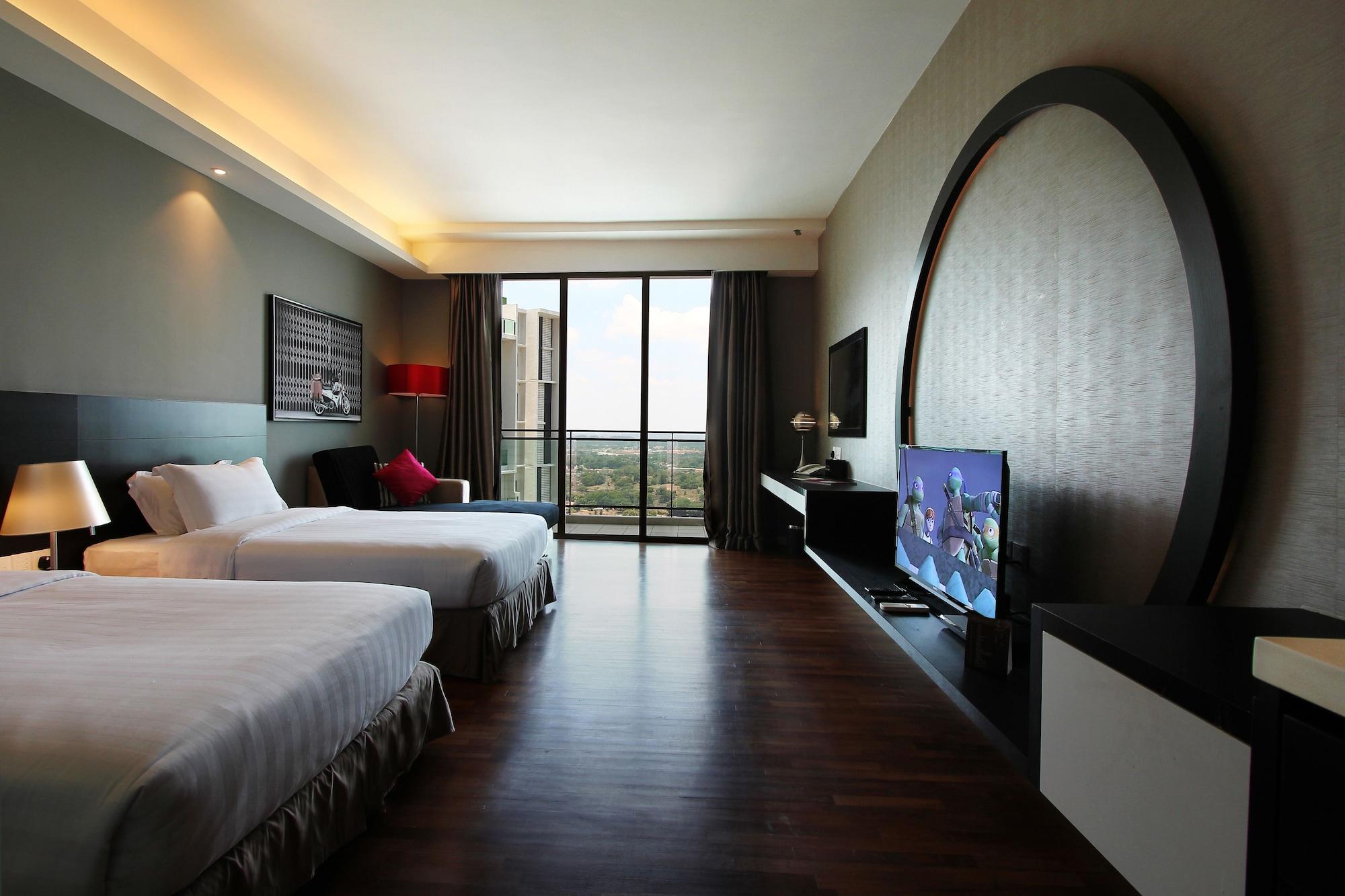 The Shore Hotel & Residences Malacca Extérieur photo