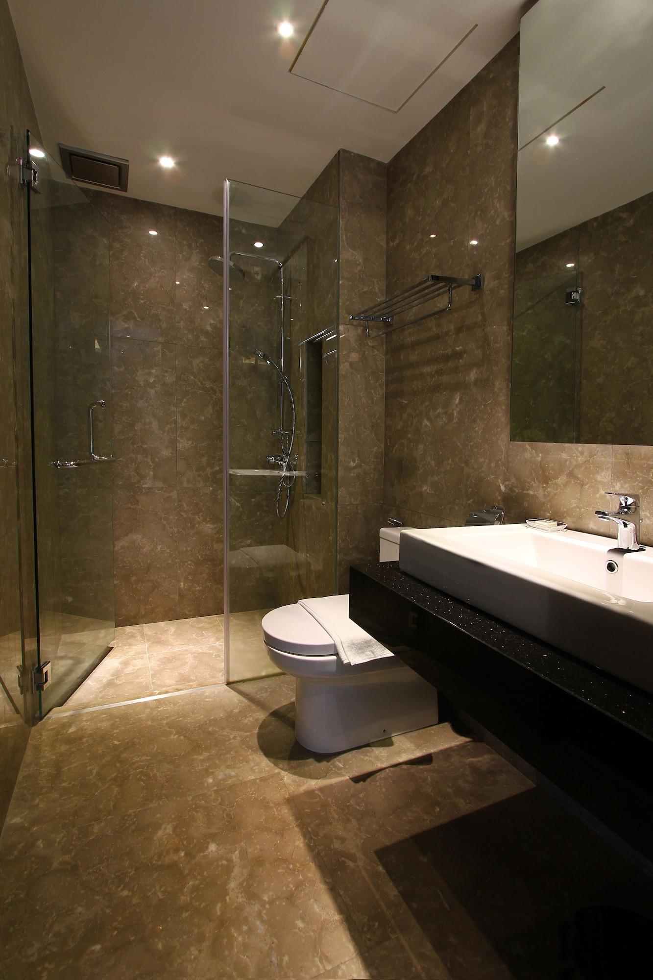 The Shore Hotel & Residences Malacca Extérieur photo