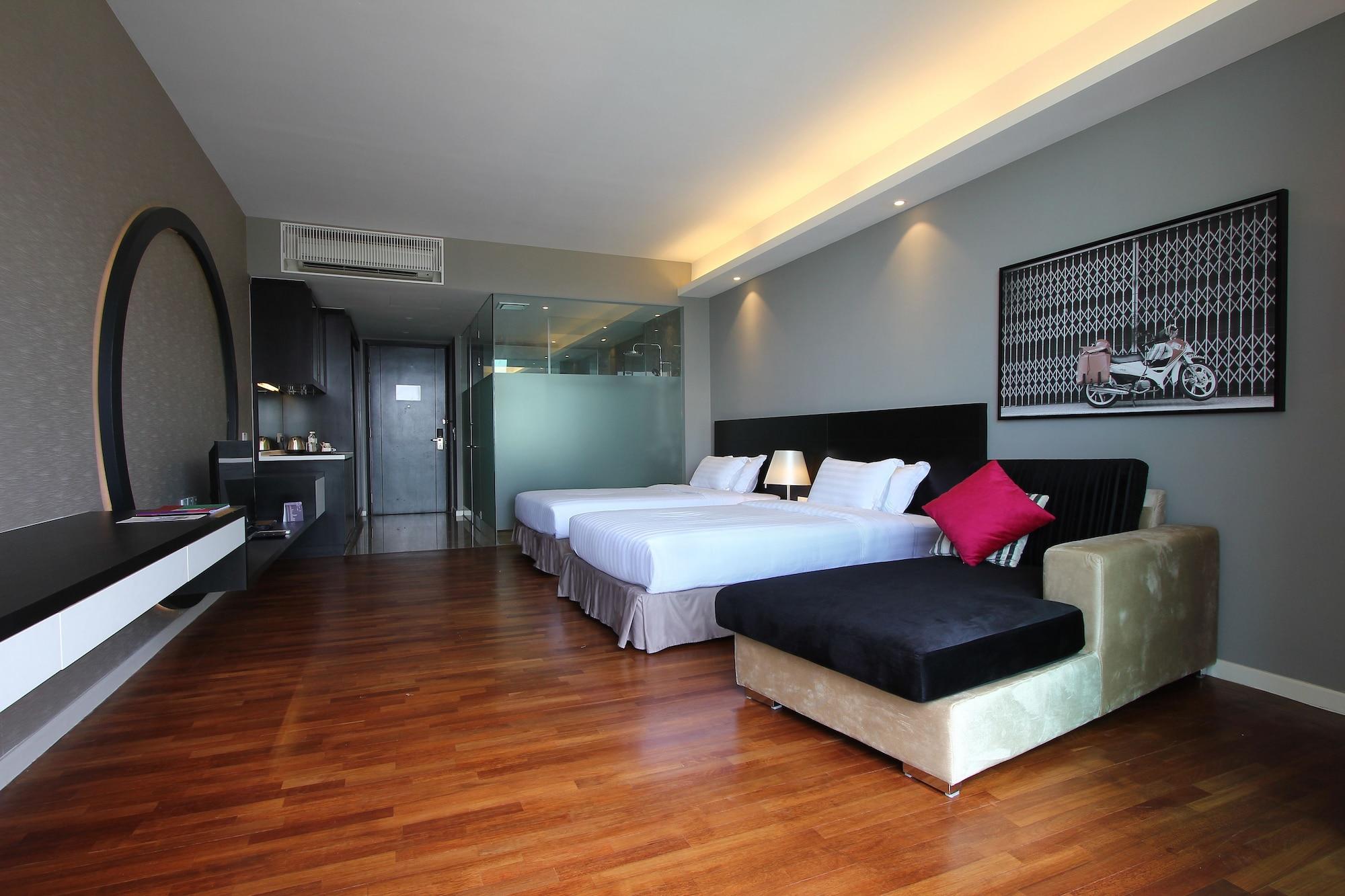 The Shore Hotel & Residences Malacca Extérieur photo