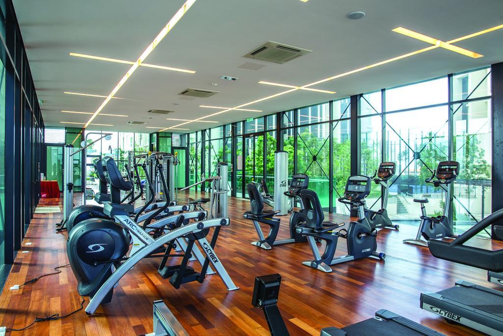 The Shore Hotel & Residences Malacca Extérieur photo